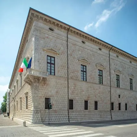 Corte Dei Cavalieri Apartment *