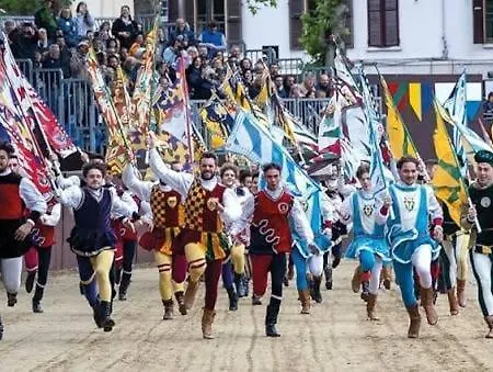 Corte Dei Cavalieri * Ferrara